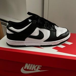 Nike dunk retro ( panda) like new - only worn twice